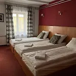 Garbarska 22 3*